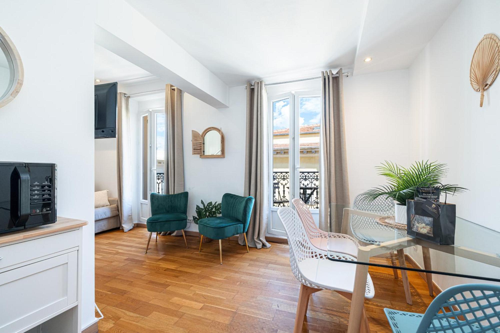 Massena Street - 1 Bdr Duplex With Ac & Parking Apartment Nice Ngoại thất bức ảnh
