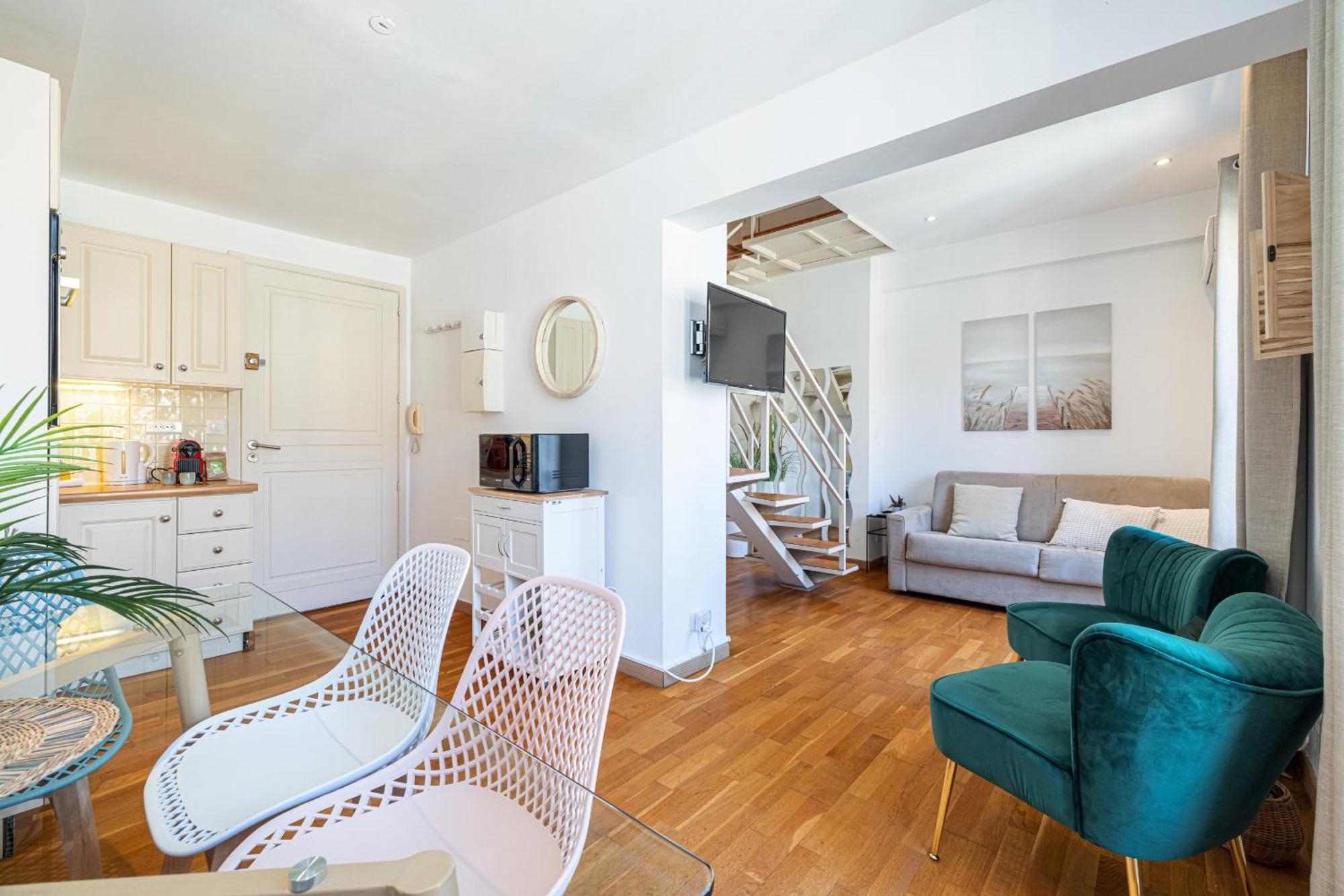 Massena Street - 1 Bdr Duplex With Ac & Parking Apartment Nice Ngoại thất bức ảnh