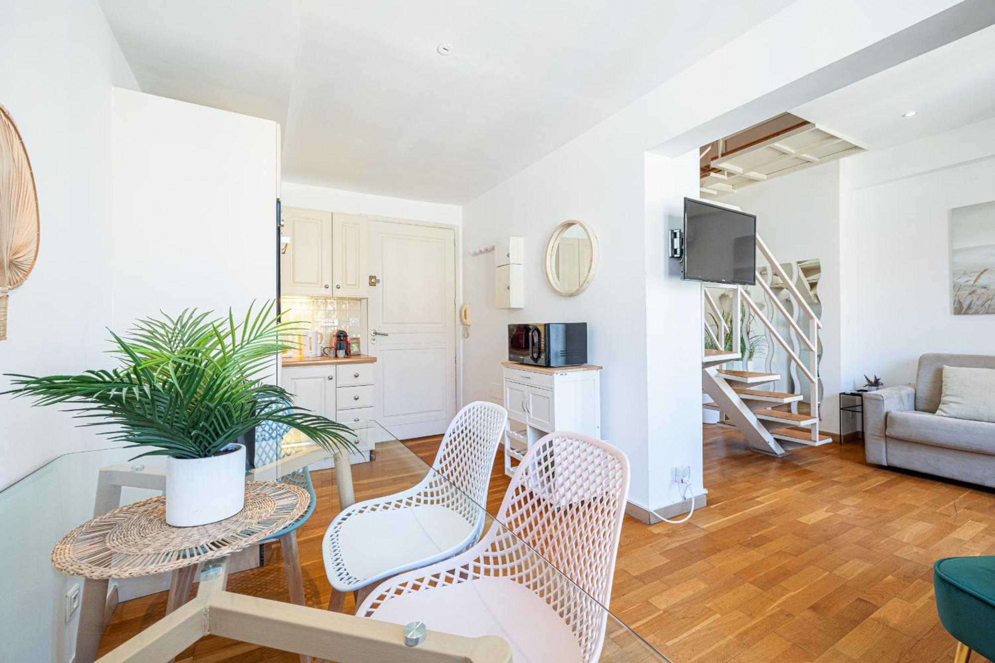 Massena Street - 1 Bdr Duplex With Ac & Parking Apartment Nice Ngoại thất bức ảnh